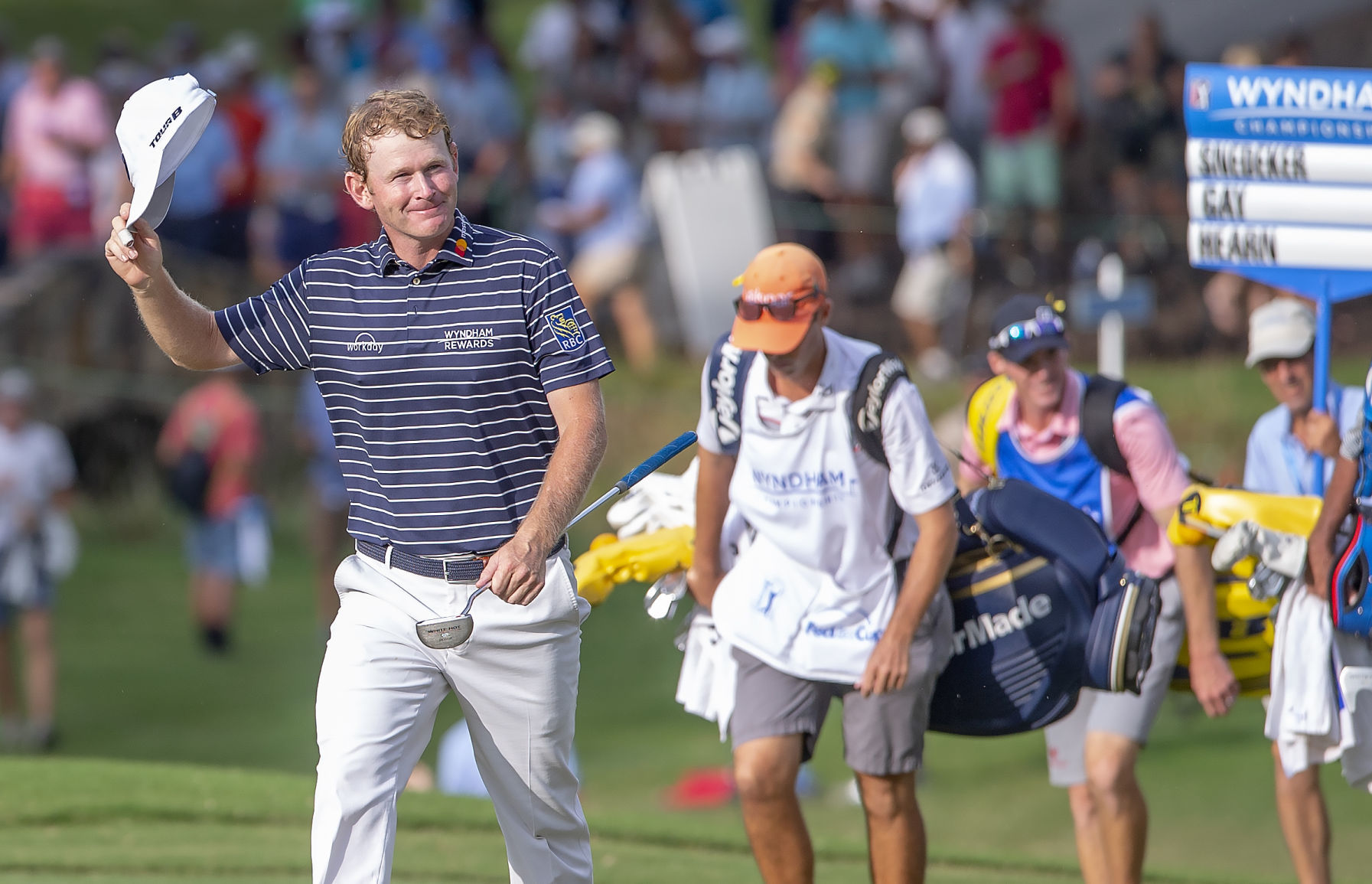20180819g_spt_wyndham final round_snedeker waving